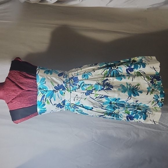 Perceptions SZ 6 Sundress - Picture 2 of 9